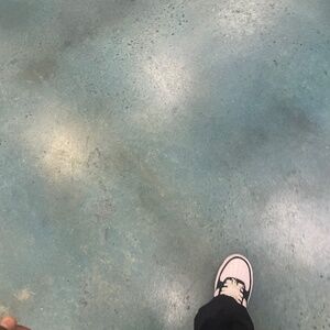 lightly worn Bapesta need just a little clean up…